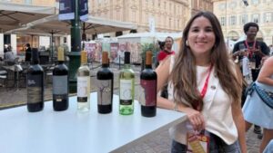 Ana Nores durante la presentación de vinos de Amaicha y Colalao del Valle en Terra Madre, Torino
