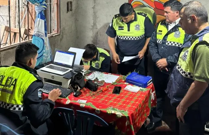 Allanamiento en una vivienda de Tucumán donde se aprehendió a un adolescente por narcomenudeo