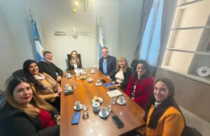Reunión entre autoridades del Ministerio de Educación de Tucumán y el director del British Council Argentina en San Miguel de Tucumán