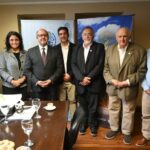 Embajador de India, Ajaneesh Kumar, junto a autoridades del IPAAT durante la visita institucional en Tucumán