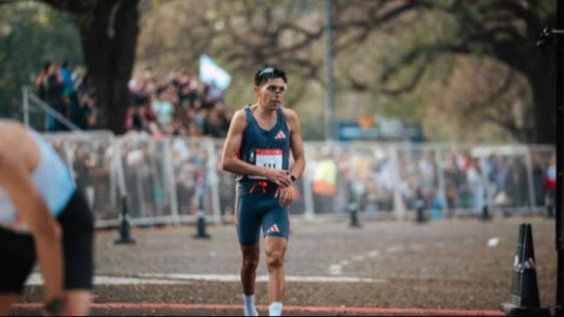 Ezequiel Chavarría, atleta tucumano, durante una competencia