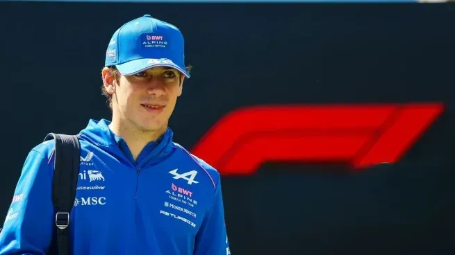 Franco Colapinto con el monoplaza de Alpine en el circuito de Austin