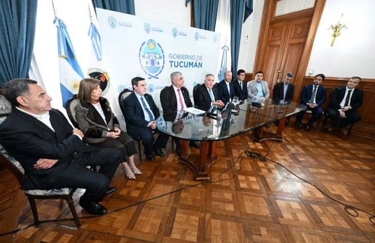 Gobernador Osvaldo Jaldo durante la presentación del Presupuesto 2027 de Tucumán