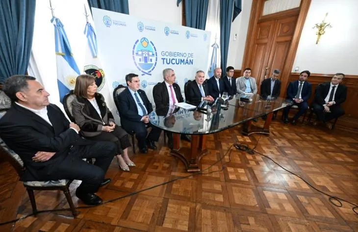 Gobernador Osvaldo Jaldo durante la presentación del Presupuesto 2027 de Tucumán