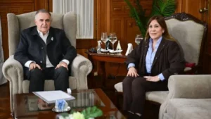 Osvaldo Jaldo y Beatriz Ávila en Casa de Gobierno