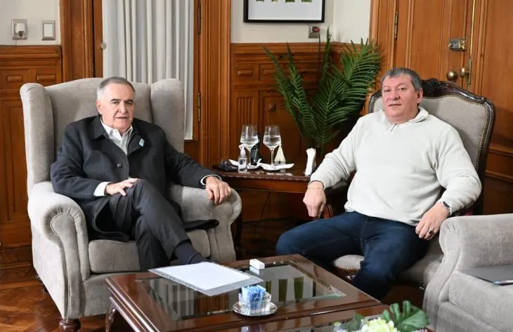 Reunión entre el gobernador Osvaldo Jaldo y el secretario general de UATRE, Germán Ferrari