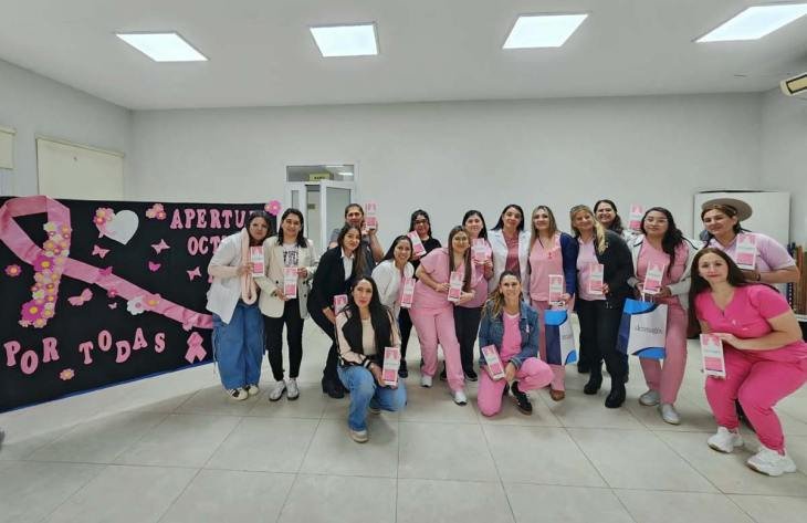 Técnicas radiólogas durante la jornada de capacitación del Programa de Cáncer de Mama en el Hospital Avellaneda