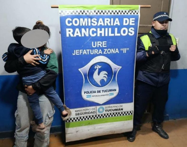 Móvil policial en la localidad de Ranchillos, Tucumán