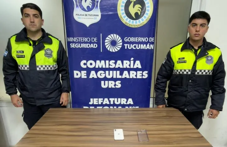 Móvil policial en la ciudad de Aguilares, Tucumán