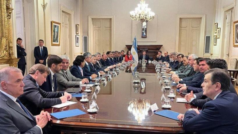 Gobernador de Tucumán, Osvaldo Jaldo, durante una declaración sobre la recaudación provincial