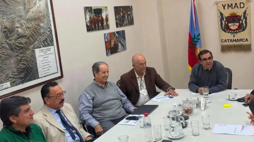 Representantes de la UNT y Catamarca en la reunión de directorio de YMAD